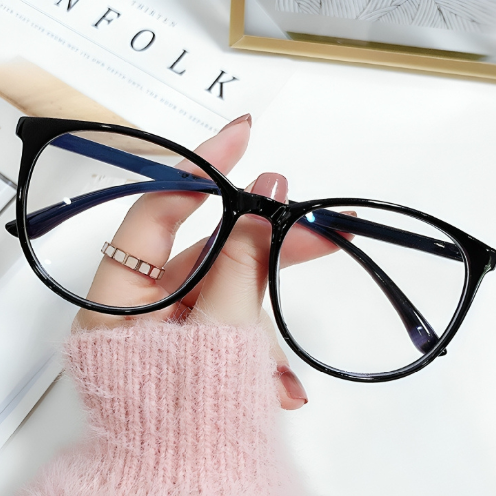 VisionGuard⢠Smart Glasses