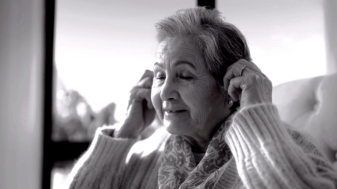 Rechargeable Invisible Hearing Aid